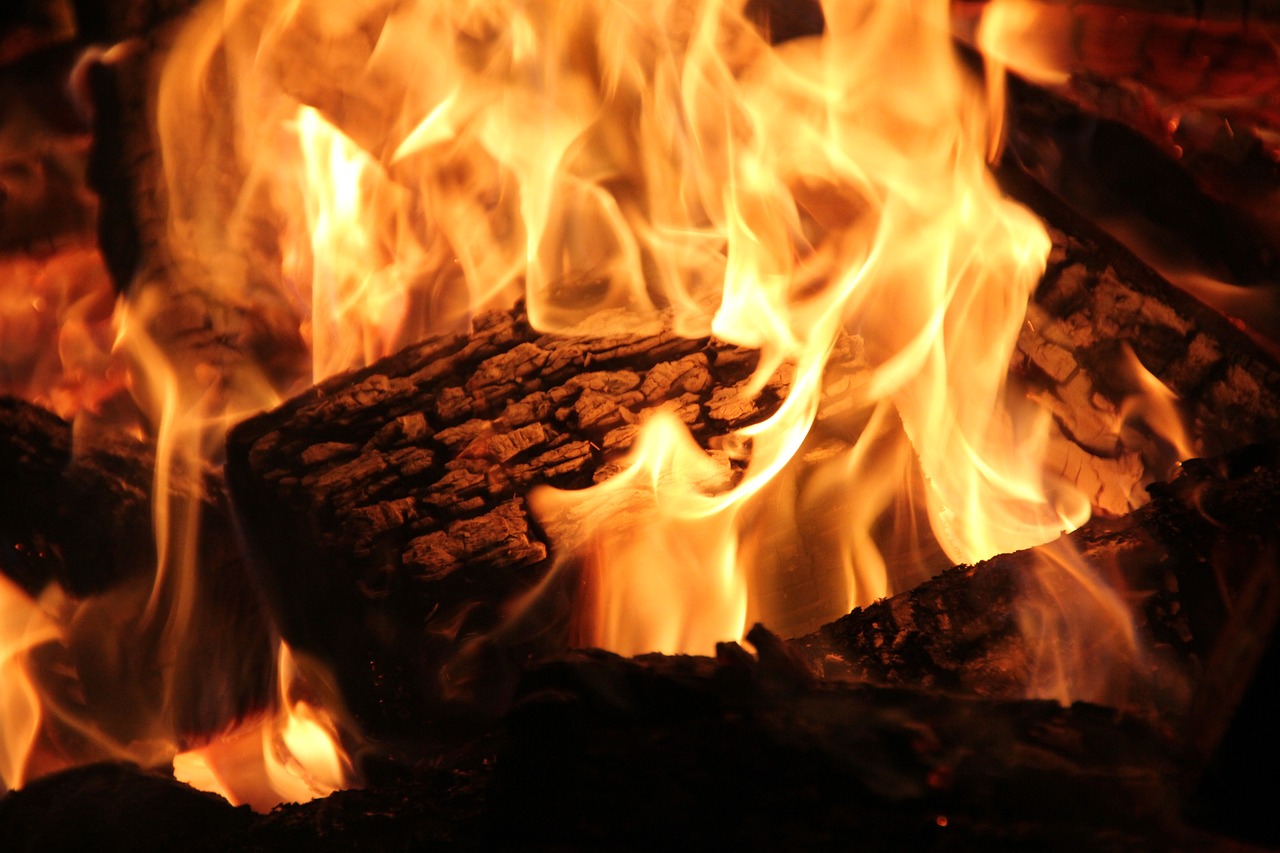 Expert Fireplace Cleaning in Hudson, MA Professional Fireplace Cleaning Services In Hudson Massachusetts